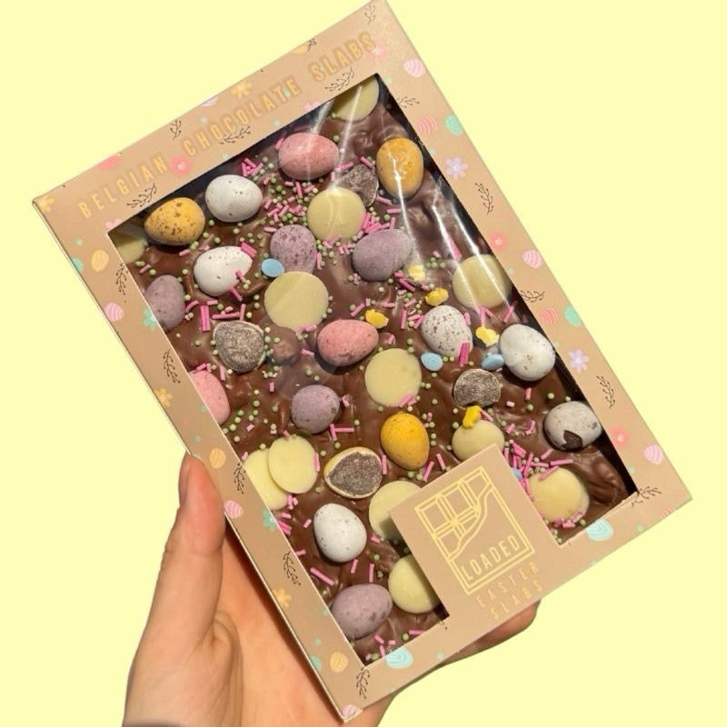 CORNFLAKE AND MINI EGG SLAB